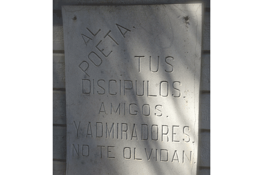 Dedicatoria de la tumba de Constantí Llombart, en el Museo del Silencio. Cementerio General de Valencia